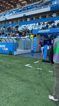 Cover for In campo per il riscaldamento